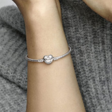 Pandora Moments - Bracciale con maglia snake e chiusura a cuore in in Argento Sterling, Gioiello da polso,