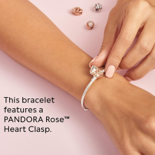 Pandora 580719, braccialetto da donna con chiusura a forma di cuore, di colore rosa