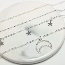 TseenYi- Collana a strati in stile boho, con pendente con stella e luna