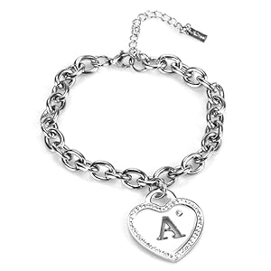 Bracciale con lettera traforata